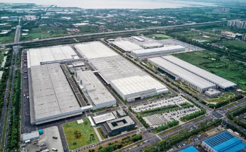 特斯拉發(fā)布革命性制造工藝及松原軟件銷售新策略，汽車行業(yè)成本結(jié)構(gòu)重塑